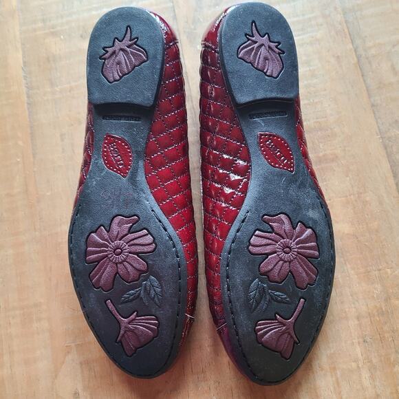 Born Cap Toe Patent Leather Red Burgundy Ballet Flats with Floral Lining Sz 7/38 - Picture 6 of 6